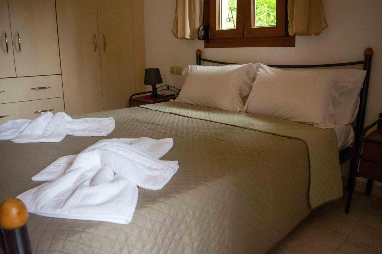Efi'S Guest House Áyios Dhimítrios 외부 사진