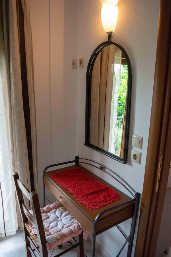 Efi'S Guest House Áyios Dhimítrios 외부 사진