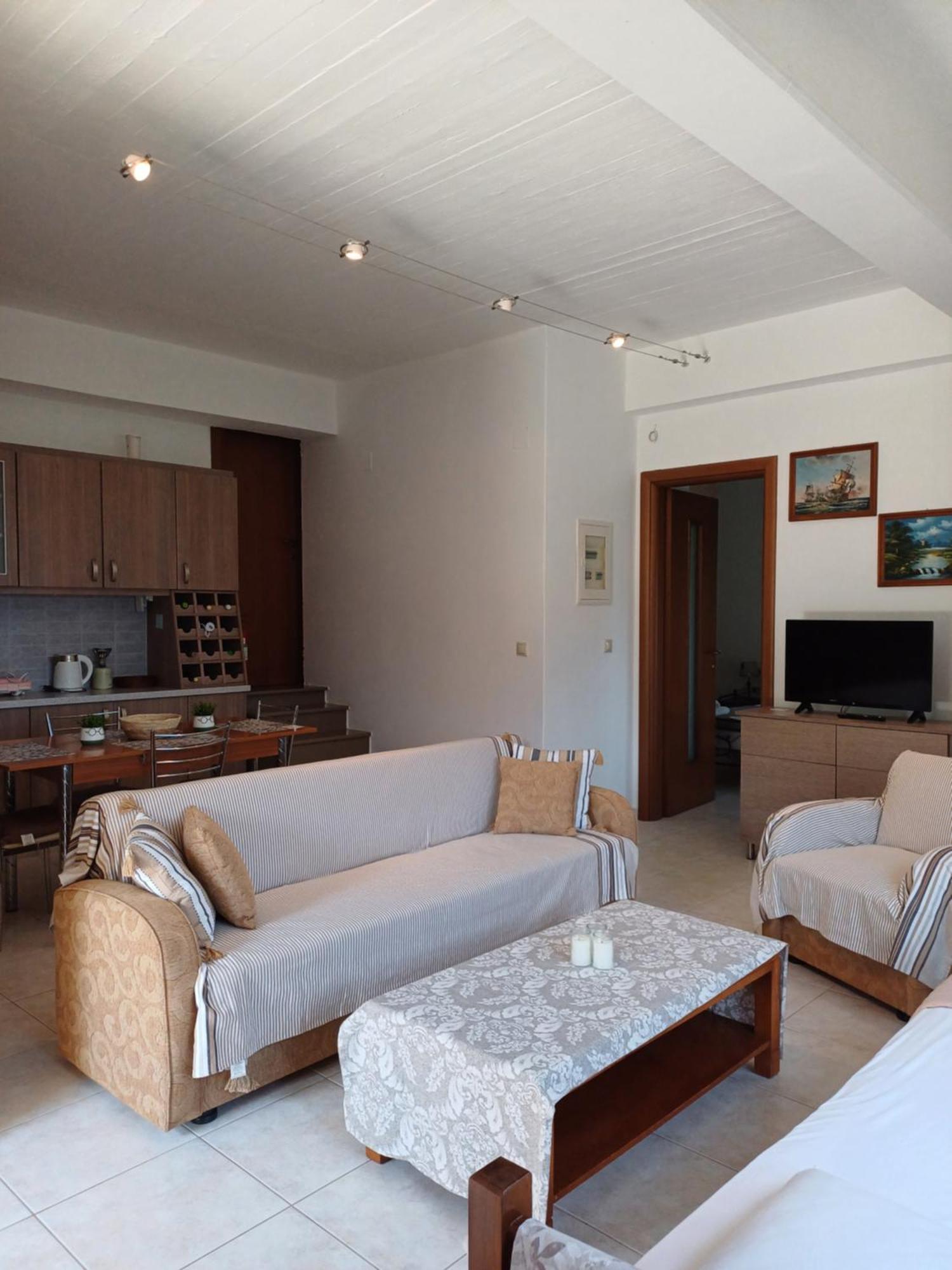 Efi'S Guest House Áyios Dhimítrios 외부 사진