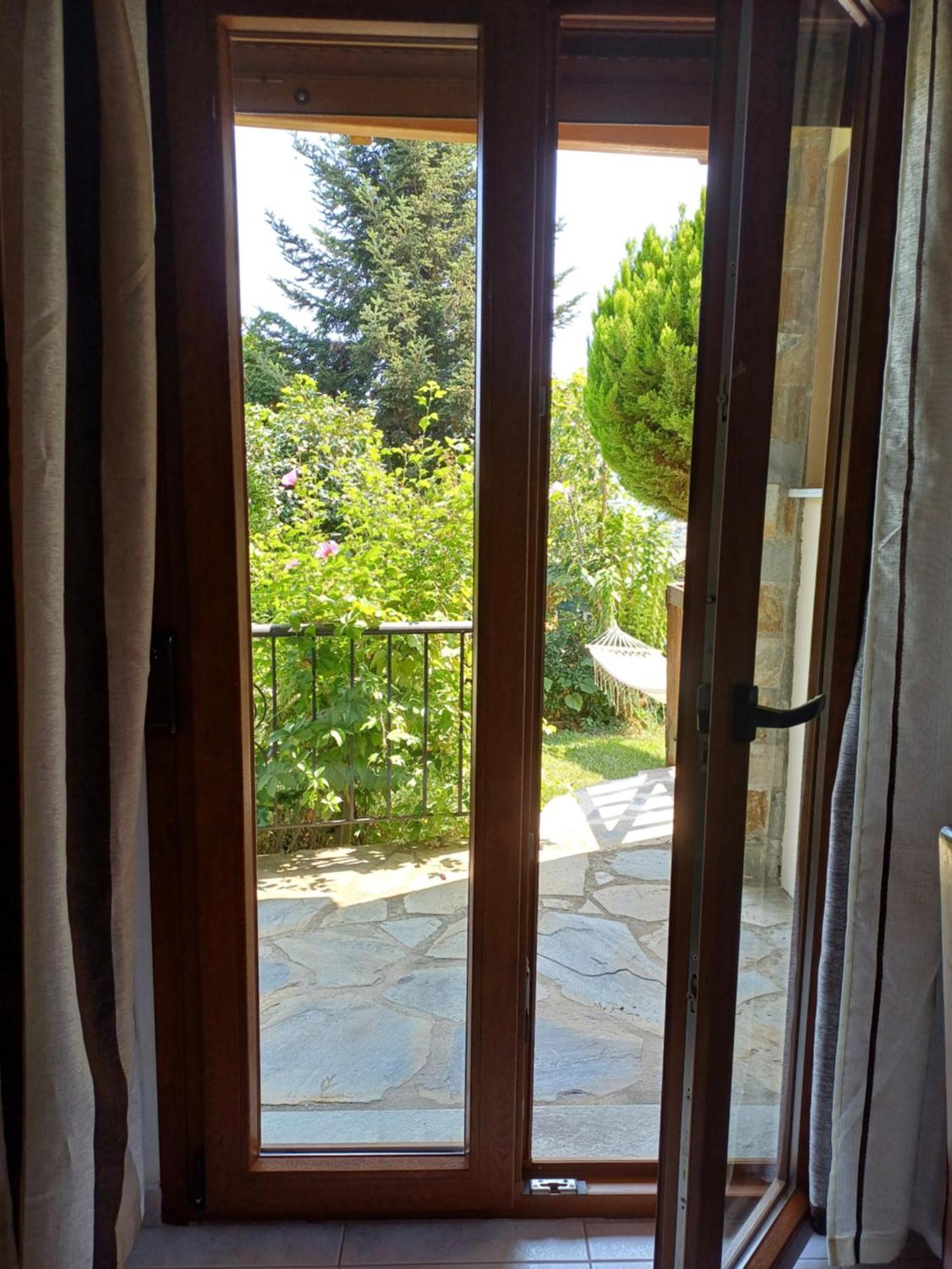 Efi'S Guest House Áyios Dhimítrios 외부 사진